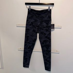 Onzie high waisted midi leggings in dark navy camo